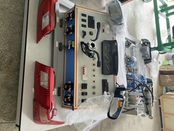 桑塔纳2000GSI仿真电路实验台