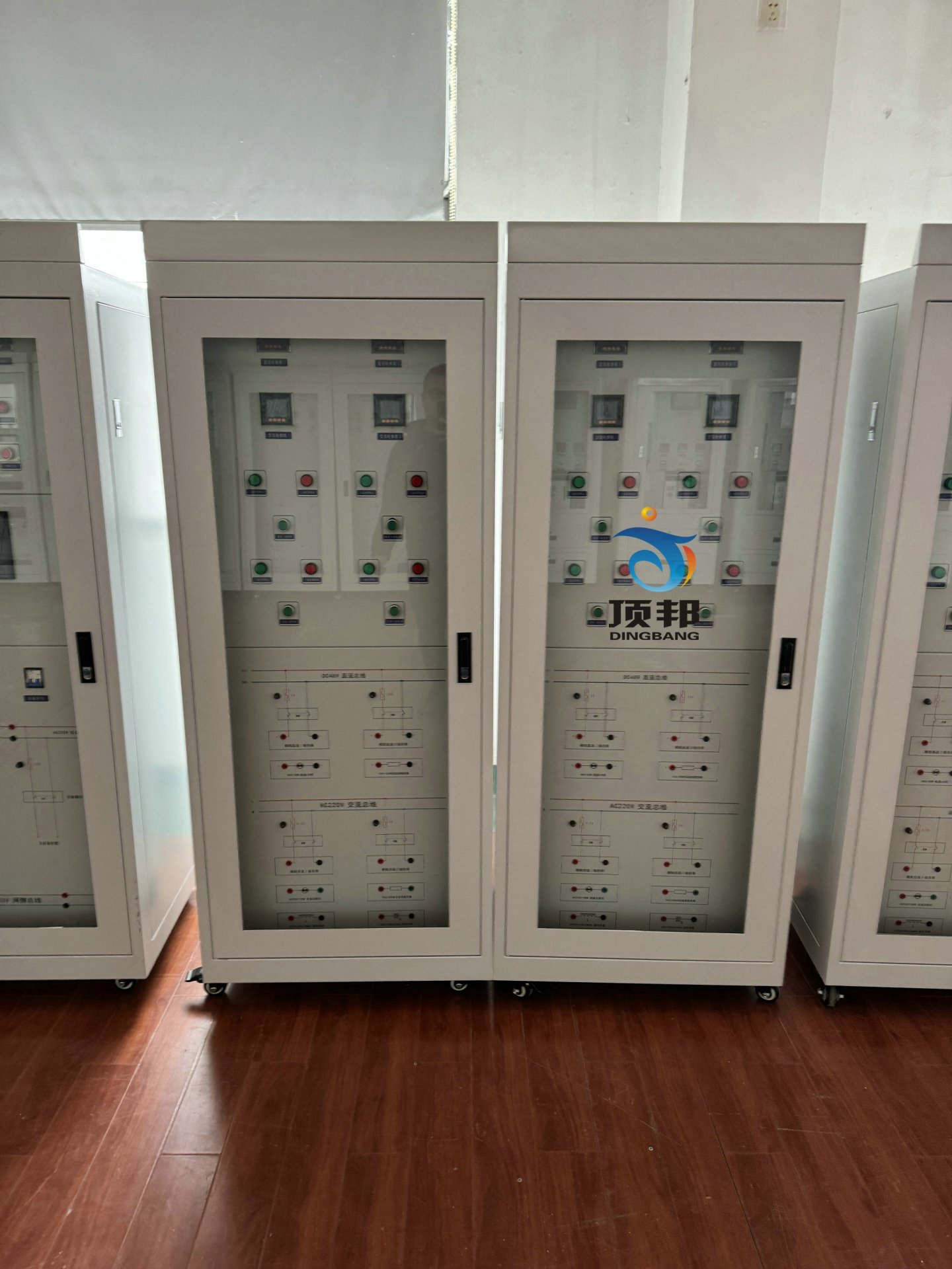 顶邦将为阁下提供可再生能源智能微电网