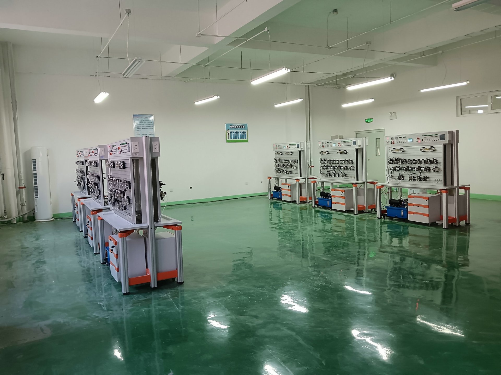 核实液压气动PLC控制综合实训装置的