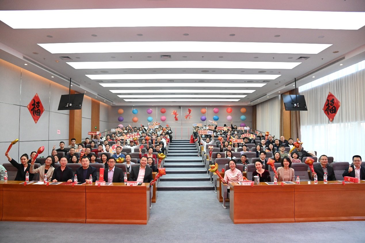 image1.jpeg 北京大学餐饮中心在北大科技大厦二层报
