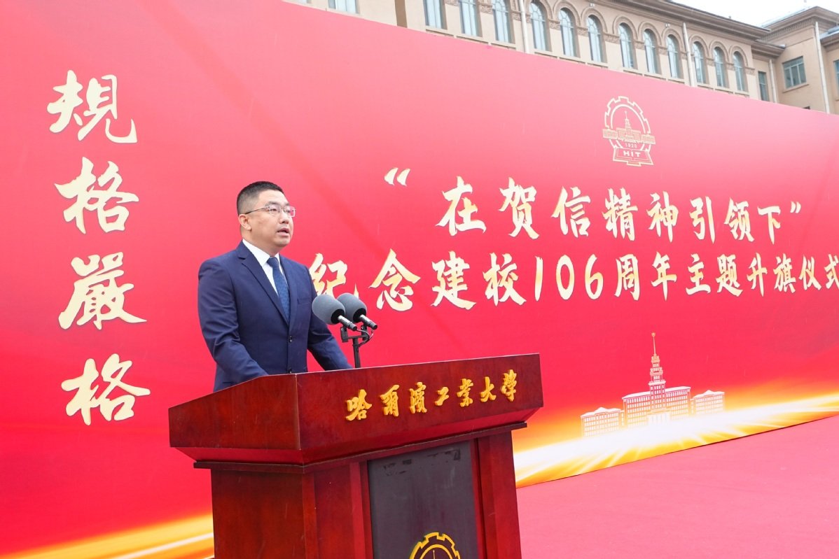 师生整齐列队